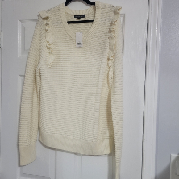 Sweater - Picture 2 of 4